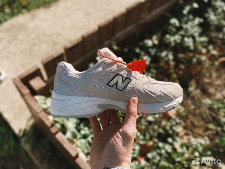 Кроссовки женские New Balance 530