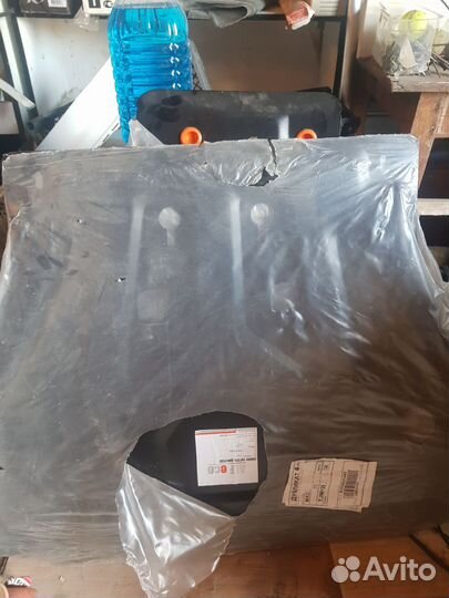 Защита картера двигателя Volkswagen Touareg