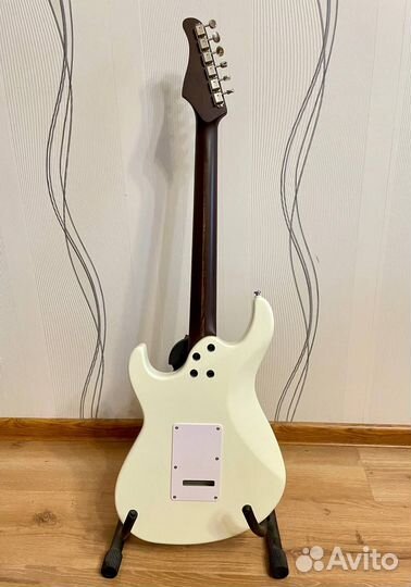 Электрогитара Stratocaster Cort G260CS OW + чехол