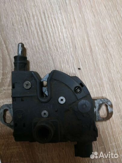 Замок капота ford focus 1