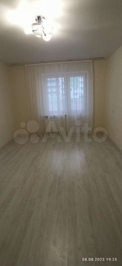 2-к. квартира, 53 м², 10/16 эт.