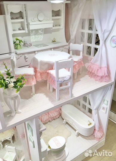 Кукольный дом с мебелью на заказ