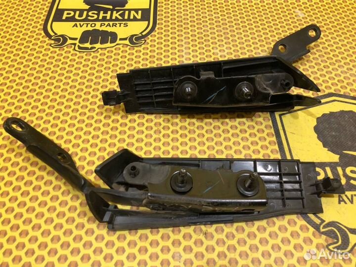 Петля двери/крышки багажника Nissan X-Trail