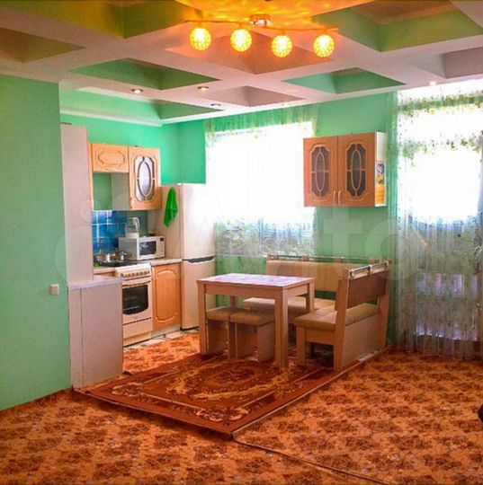 2-к. квартира, 70 м², 4/4 эт.