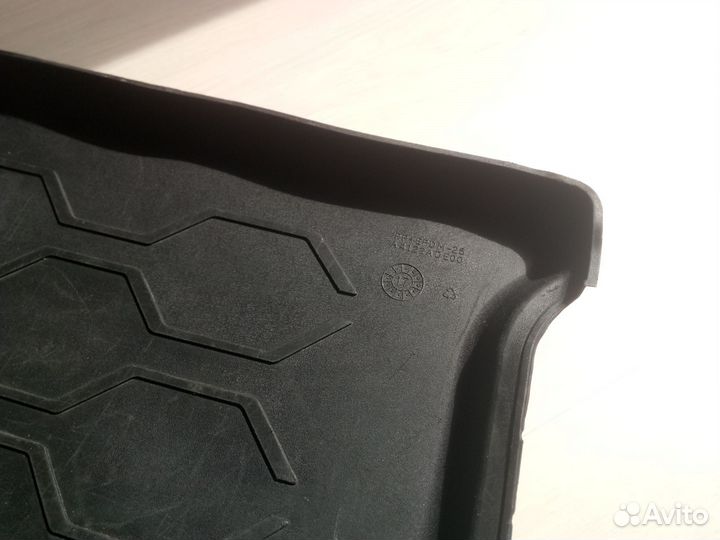 Коврик в багажник Kia Carens 3