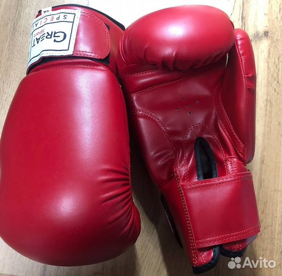 Боксерские перчатки. Пакистан