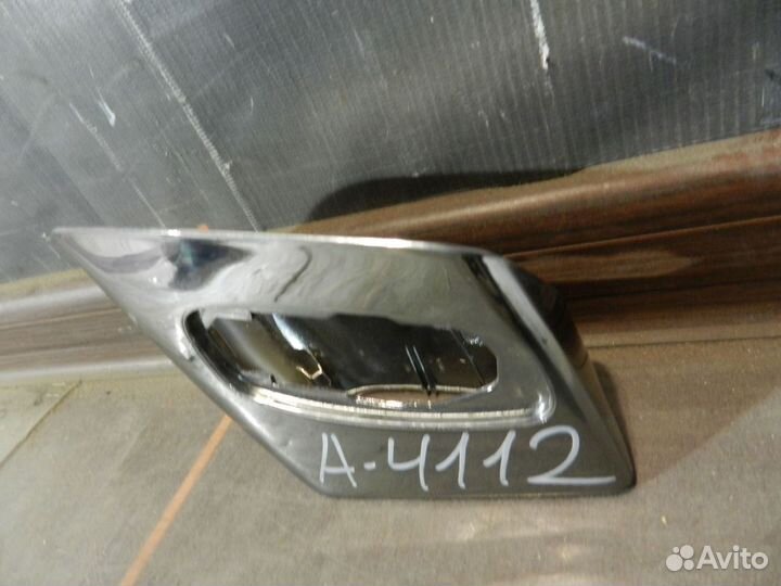 Кронштейн-опора зеркала, правое - Citroen C4 2