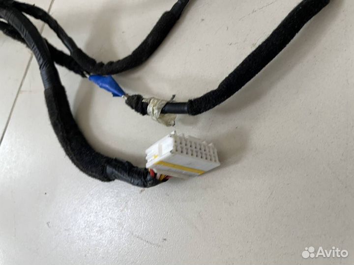 Проводка двери Kia Rio 4 FB 2017