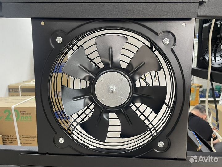 Вентилятор вытяжной осевой 30см