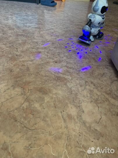 Игрушка робот