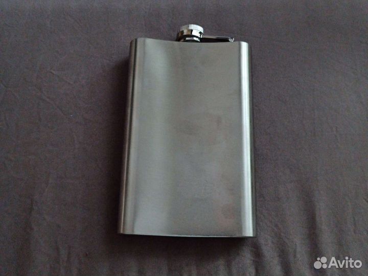 Фляжка подарочная