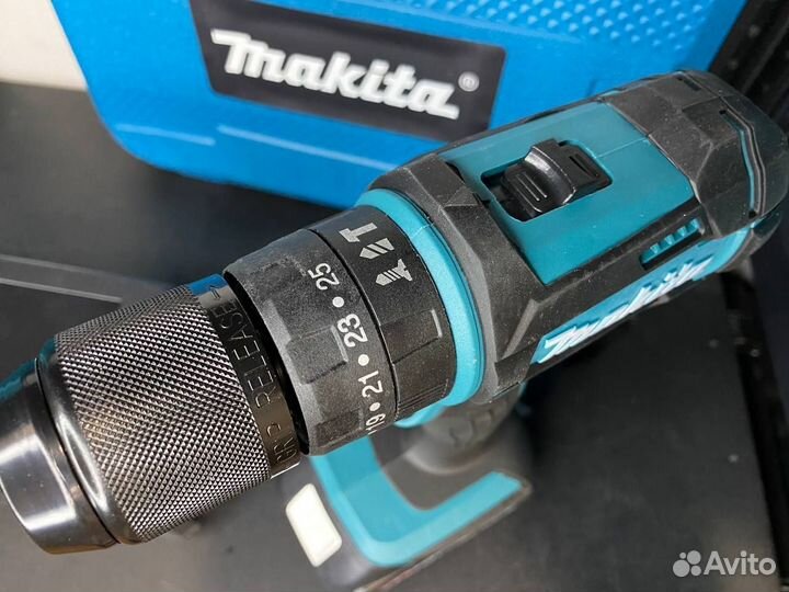 Дрель-Шуруповерт Makita 18V с двумя АКБ