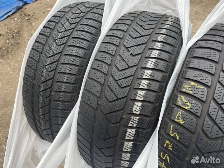 Pirelli Scorpion Winter 235/55 R20