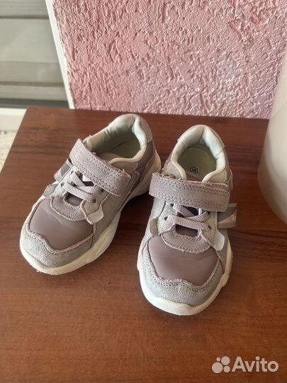 Кроссовки для девочки