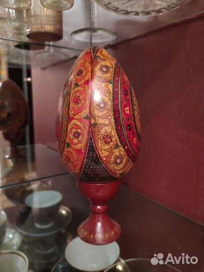 Декоративное деревянное яйцо