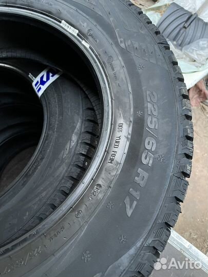 Viatti Bosco Nordico V-523 225/65 R17 102T