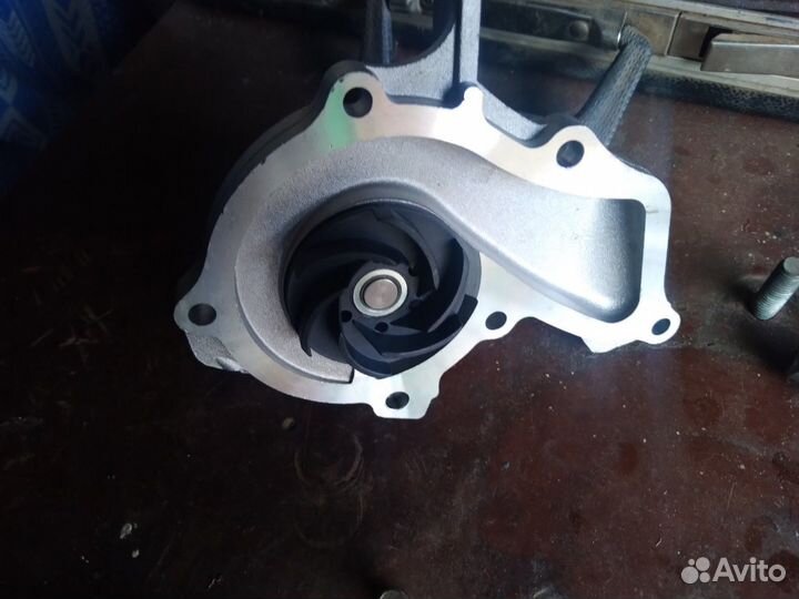 Помпа ford fiesta fusion