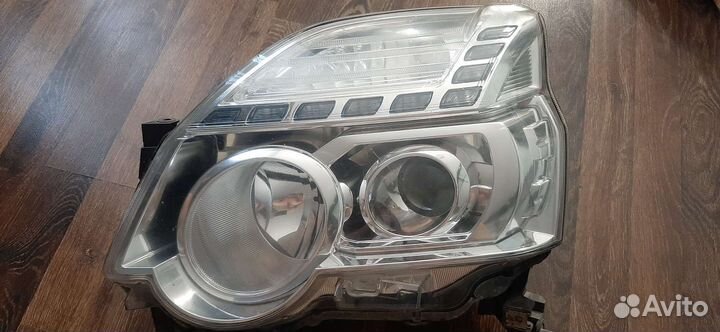 Фары Nissan X-trail t31