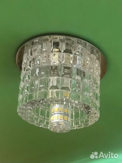 Светильник встраиваемый