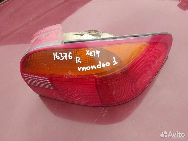 Фонарь задний правый Ford Mondeo 1 1995