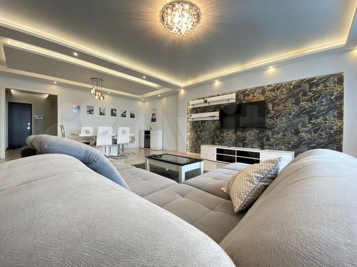 2-к. квартира, 87 м², 16/25 эт.