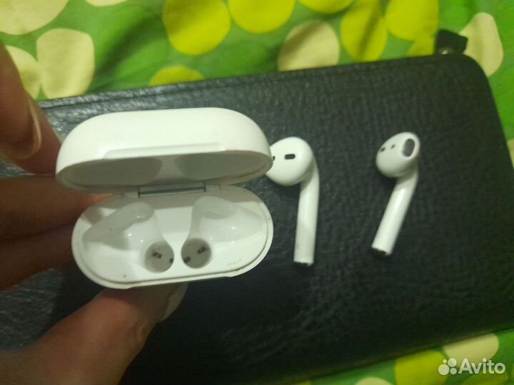 Airpods