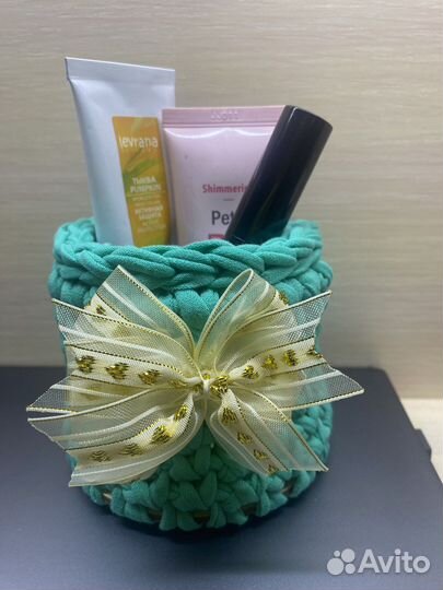 Корзиночка вязаная