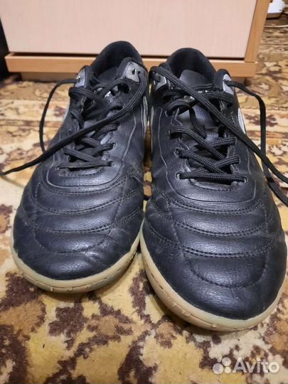 Футбольные бутсы