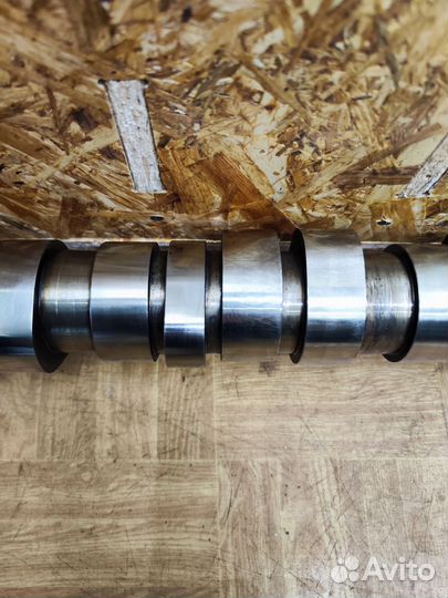 Распредвал Вольво FH13 20758404