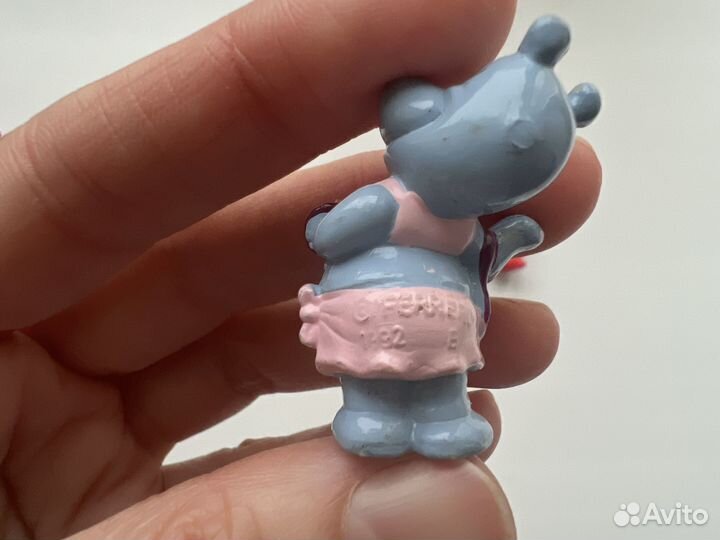 Киндеры 90 х бегемоты львята птенцы