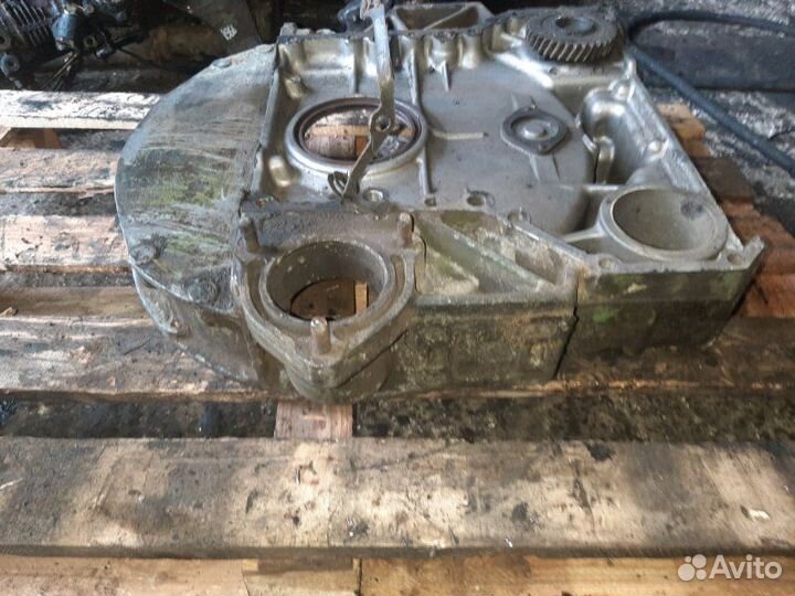 Кожух маховика Mercedes OM422 V8 2000