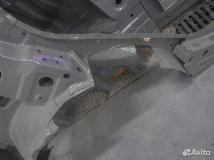 Панель боковая кузова/стойка правая Omoda C5