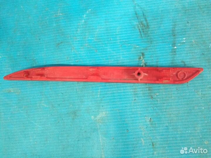 Отражатель в бампер задний правый Mercedes Benz W2