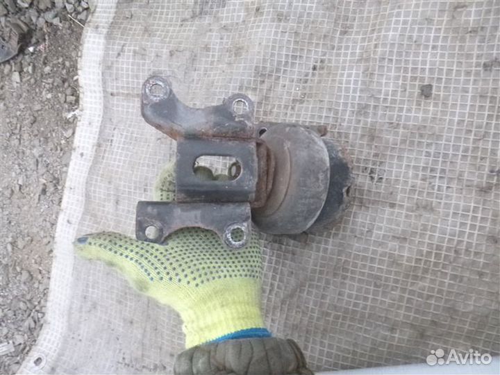 Подушка двс правая Toyota Hilux Surf GRN215 1grfe