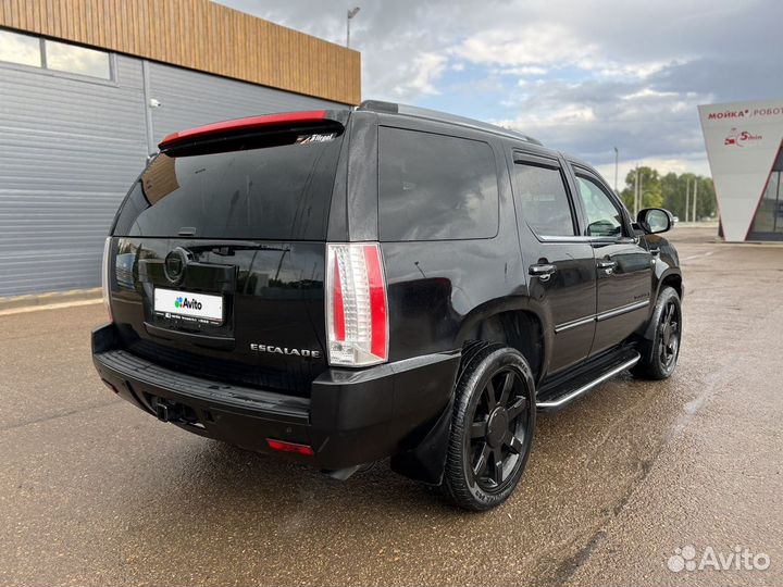 Cadillac Escalade AT, 2009, 195 000 км