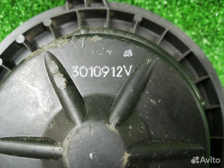 Моторчик печки Suzuki SX4 2 301091V