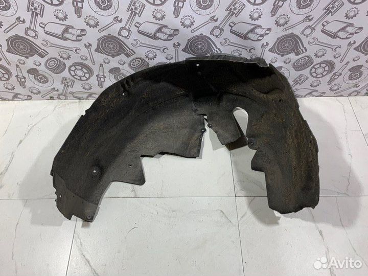 Подкрылок задний левый Mercedes W205