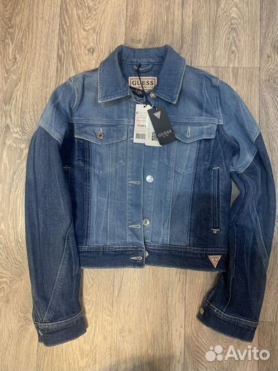 Джинсовая куртка