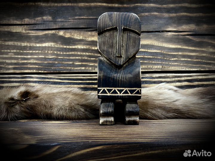 Деревянная статуэтка дух