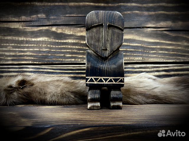 Деревянная статуэтка дух