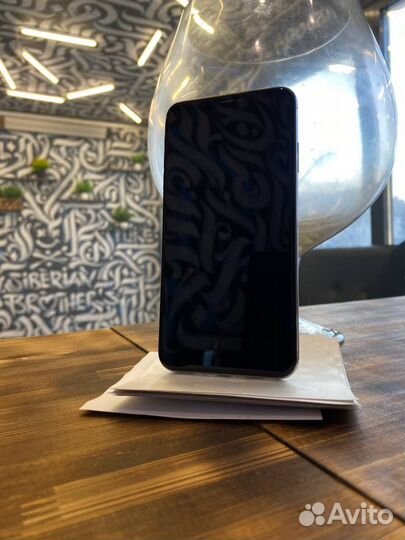 iPhone Xs Max, 64 ГБ