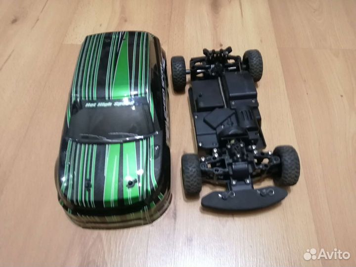 Машинка на радиоуправлении