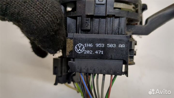 Переключатель поворотов и дворников Volkswagen Gol