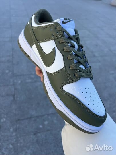 Nike Dunk Low Medium Olive