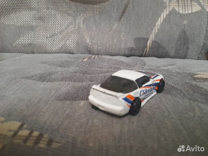 Машинки хотвилс