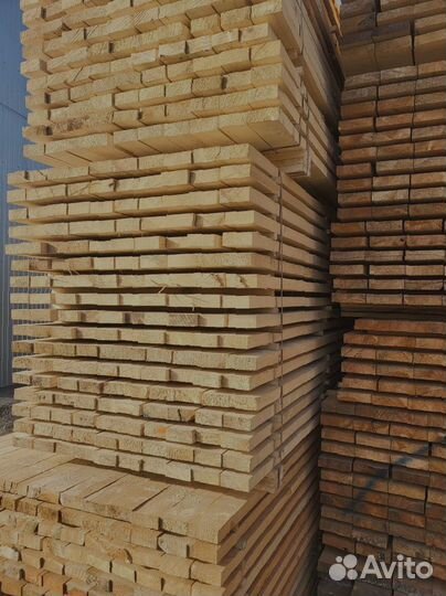 Уникальный дизайн с досками из сосны