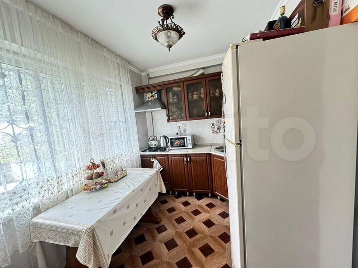 2-к. квартира, 54 м², 2/5 эт.