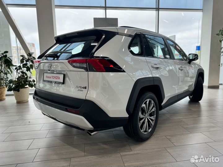 Toyota RAV4 2.0 CVT, 2024