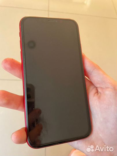 Телефон iPhone 11