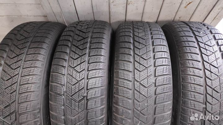 Pirelli Scorpion Winter 235/65 R17 104H